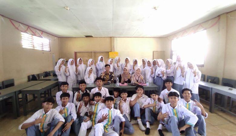 Siswa-siswi SMK Al Hafidz Berekayasa dan Berteknologi