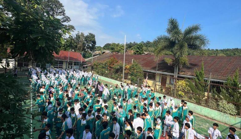 Praktik 7 Kebiasaan Anak Indonesia Hebat di SMK Al Hafidz Leuwiliang