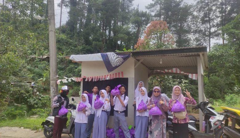 Baksos SMK Al Hafidz di Cianten Herang